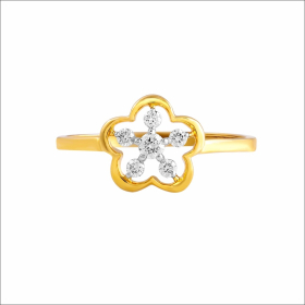 Petal Glow Diamond Ring