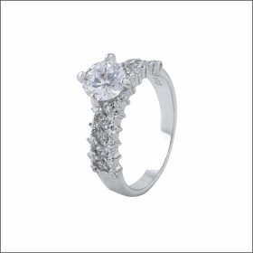Sparkling Magnificence Silver Ring