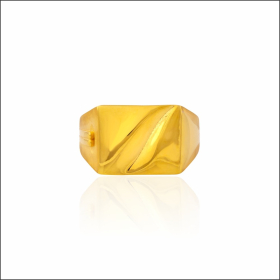 Scintillating Layers Gold Ring