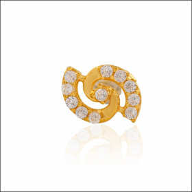 Refined Elegance Gold Nose Ring