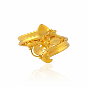 Majestic Charm Gold Ring