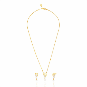 Sophisticated Charm Gold Chain Set
