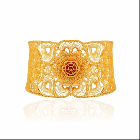 Royal Magnificence Gold Bracelet